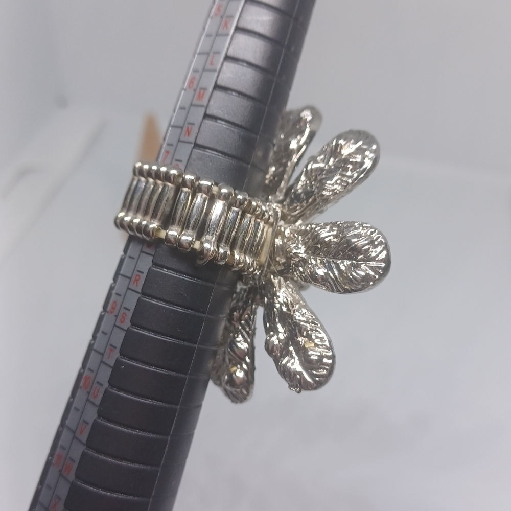 Silvertone Cocktail Rhinestone Flower Stretch Ring - Picture 9 of 13